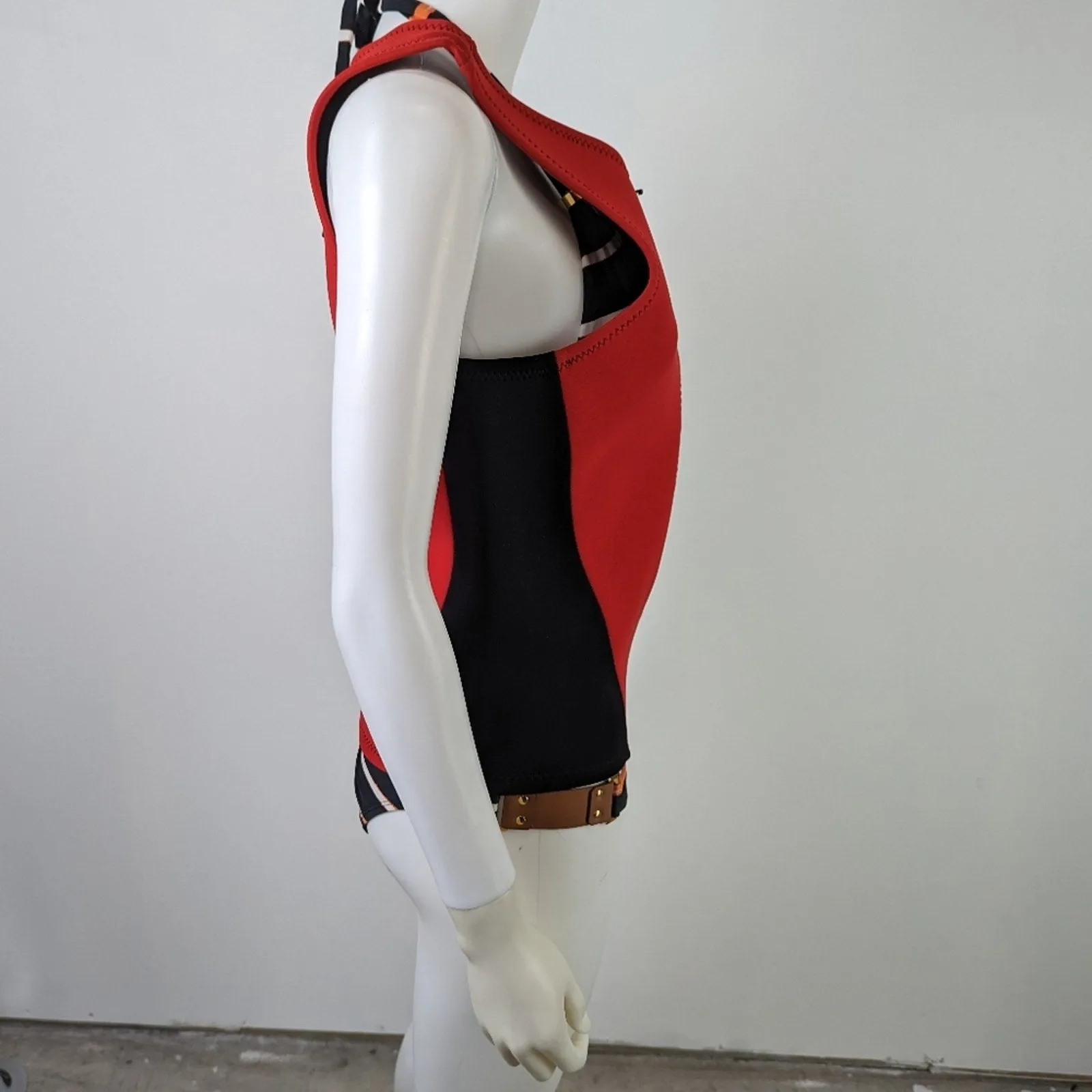 Body Glove  Sleeveless Wetsuit Jacket -L