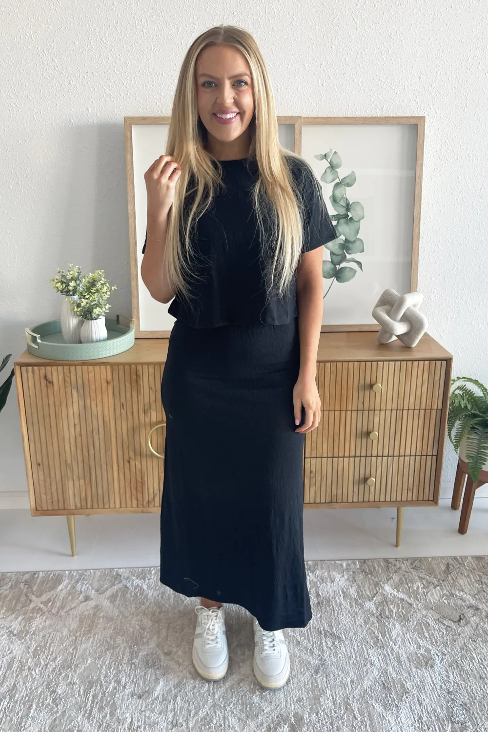 Delavine Textured Midi Skirt